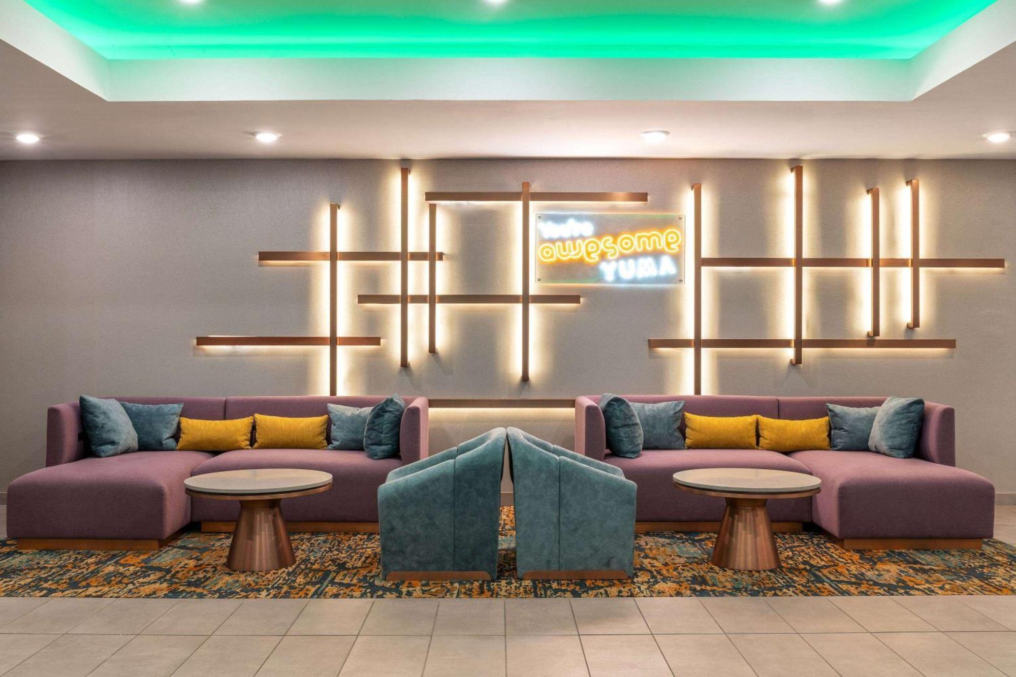 La Quinta Inn & Suites By Wyndham ユマ エクステリア 写真