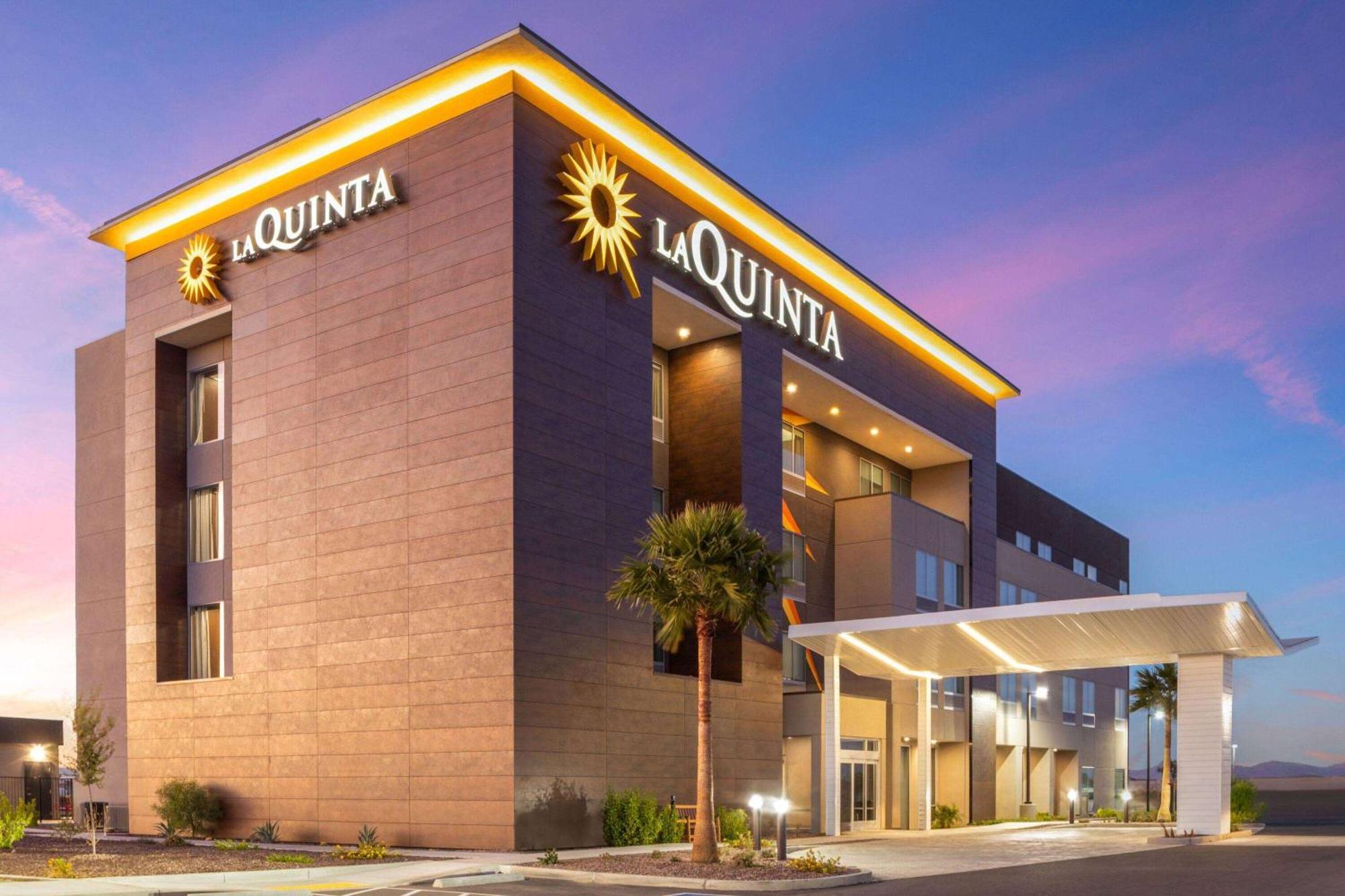 La Quinta Inn & Suites By Wyndham ユマ エクステリア 写真
