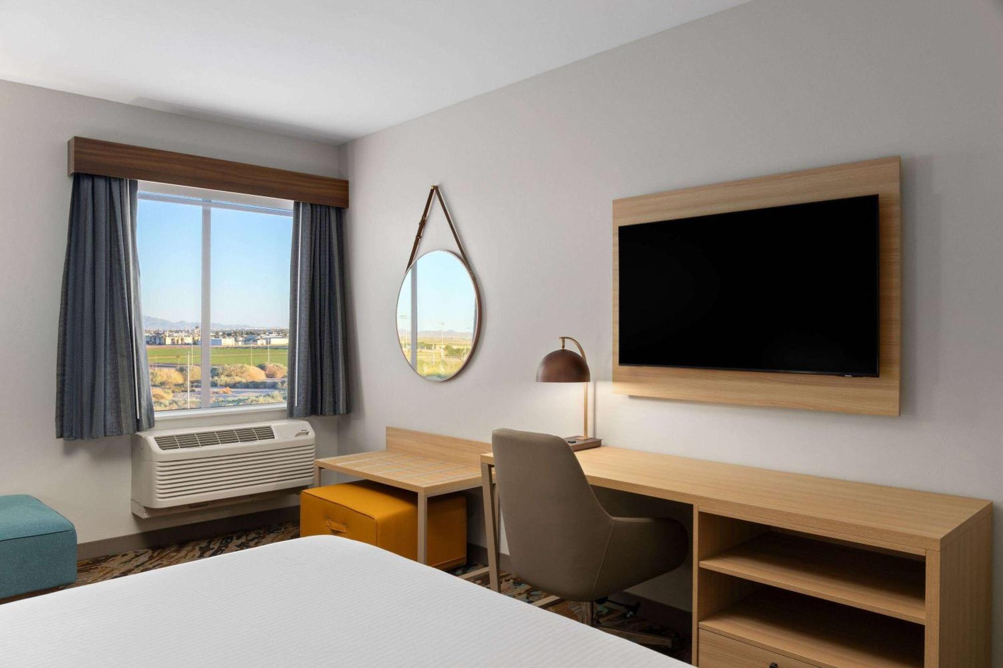 La Quinta Inn & Suites By Wyndham ユマ エクステリア 写真